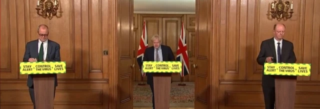 Downing Street briefing begins