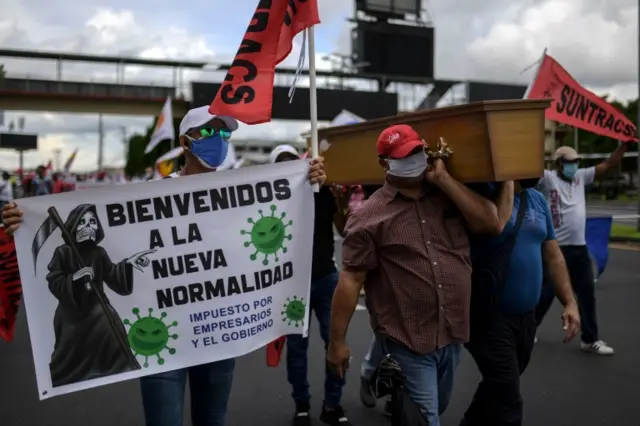 Members of Panama unions protest against the reopening measures adopted by the Panamanian government after the quarantine that was decreed to prevent the spread of the new coronavirus COVID-19 pandemic