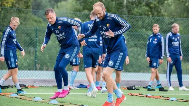 Djurgardens midfield duo Curtis Edwards and Fredrik Ulvestad in training