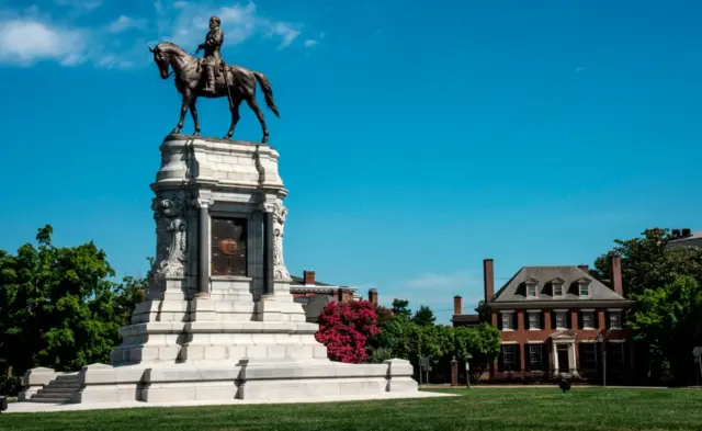 Monument to Robert E Lee in Virginia