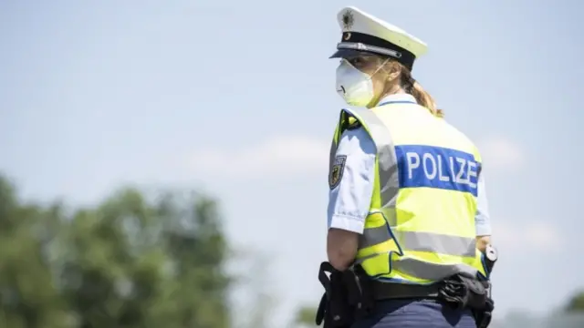 Policewoman at the border