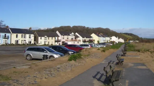 Llansteffan beach