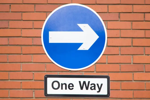 One way sign