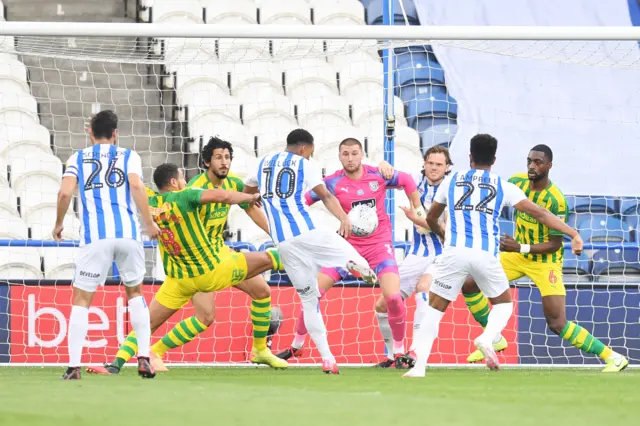 Chris Willock scores