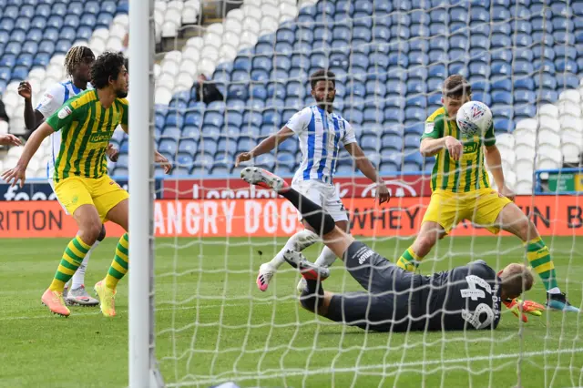 Dara O'Shea scores for West Brom