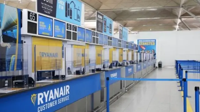 Empty RyanAir check in desks