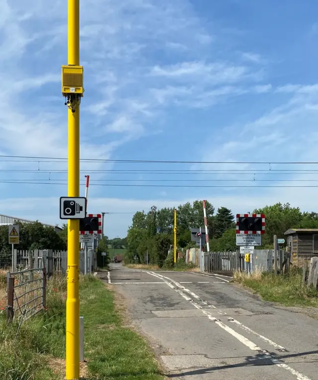 Cameras at Baylham level crossing