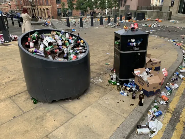 Litter in Millennium Square