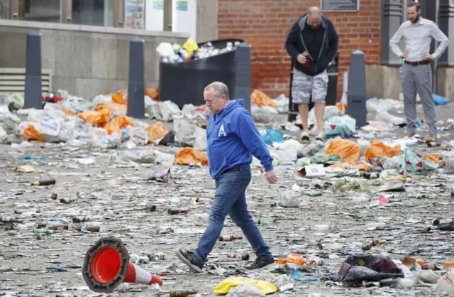 Millennium Square Leeds, clean up operation