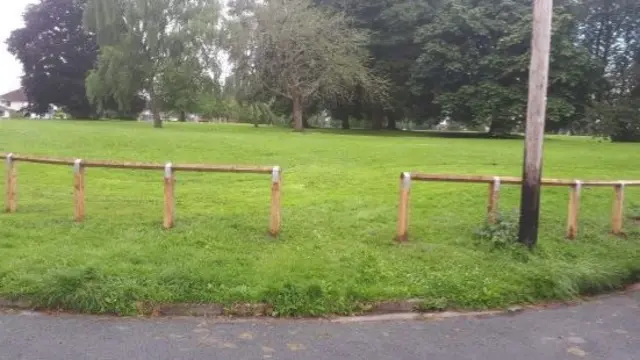 Fencing around Barony Park