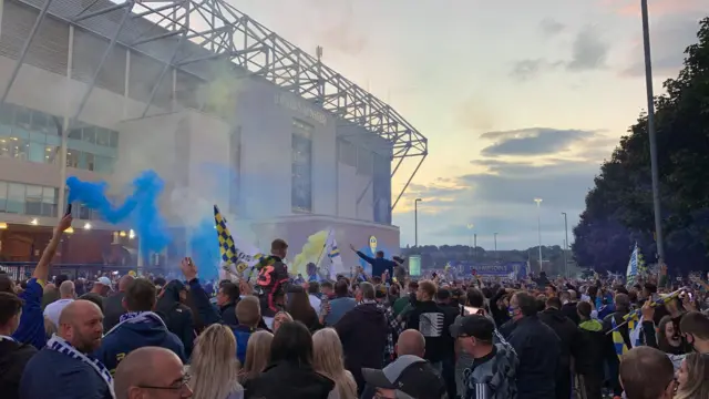 Fans outside the ground