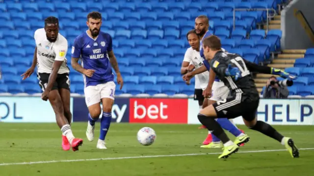 Josh Onomah gives Fulham the lead