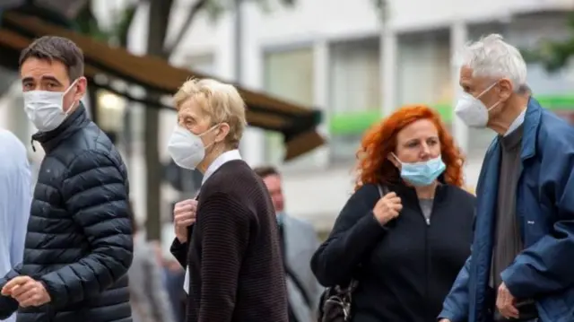 Masked people in Luxembourg City, 16 Jul 20