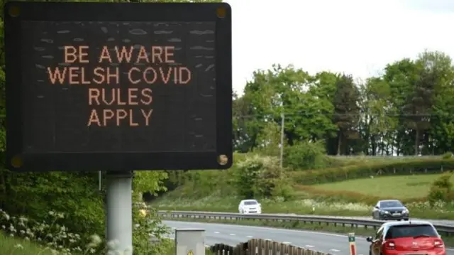 Travel signs in Wales