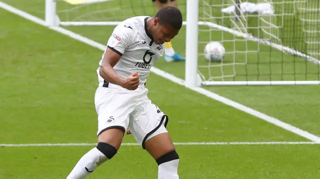 Rhian Brewster celebrates