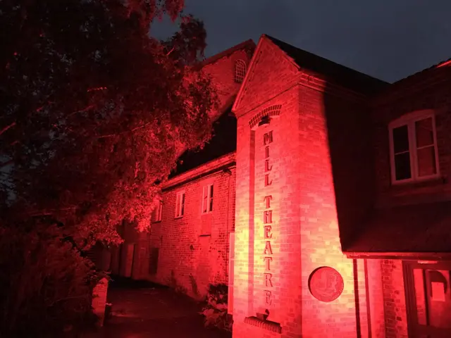 Red light on theatre