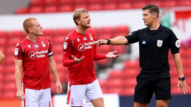 Forest players