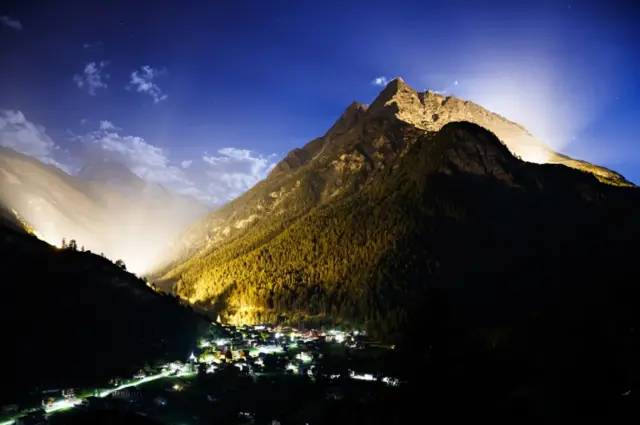 The mountain chains of Veisivi and Dent de Perroc