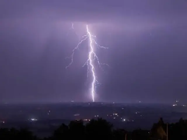 Lightning in Stoke