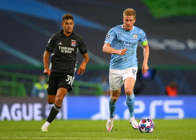 Kevin de Bruyne playing against Lyon in the Champions League