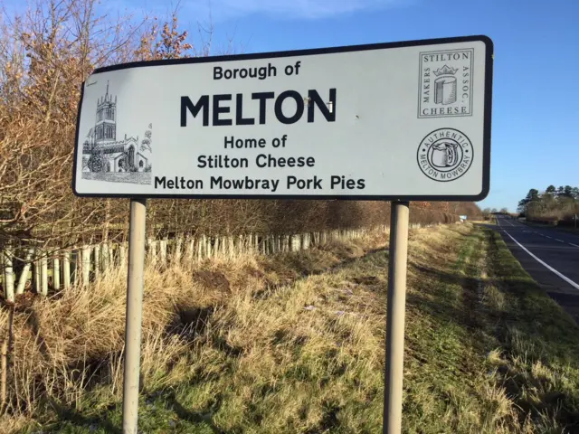 A road sign at the entrance to the borough of Melton