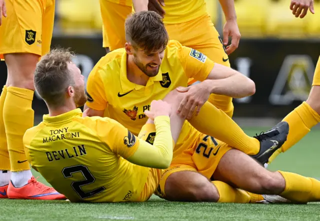 Livingston celebrate