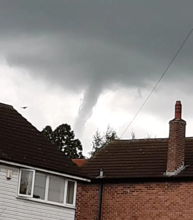 Funnel cloud seen in Kegworth