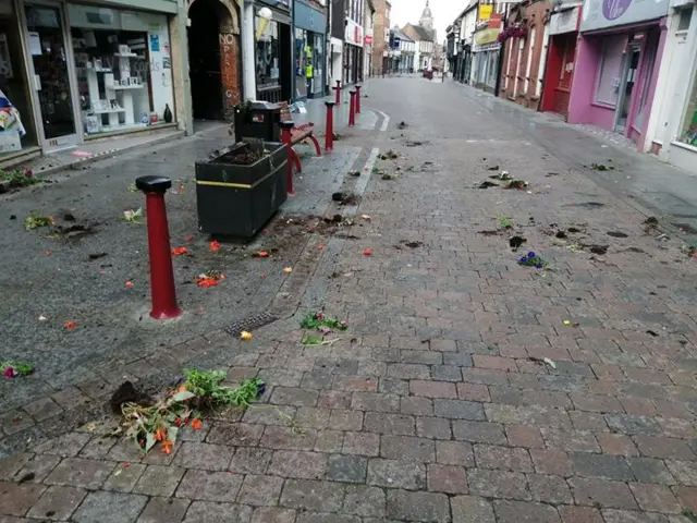 Vandalism of planters on Bridge Street and Carter Gate, Newark, Nottinghamshire