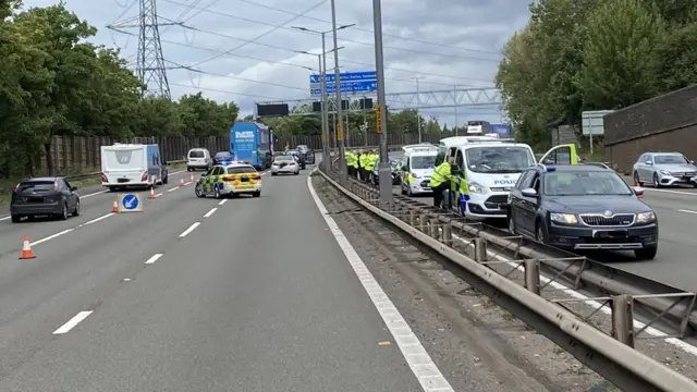 The closure on M5