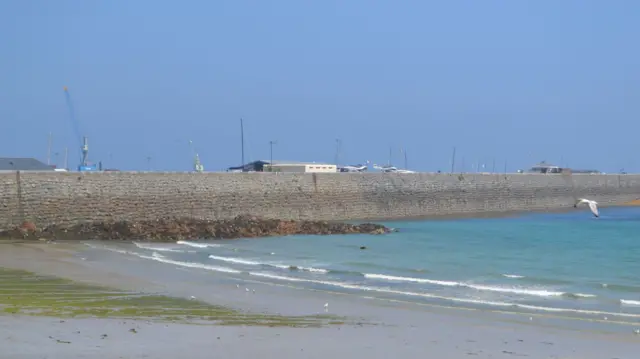Havelet bay sea wall