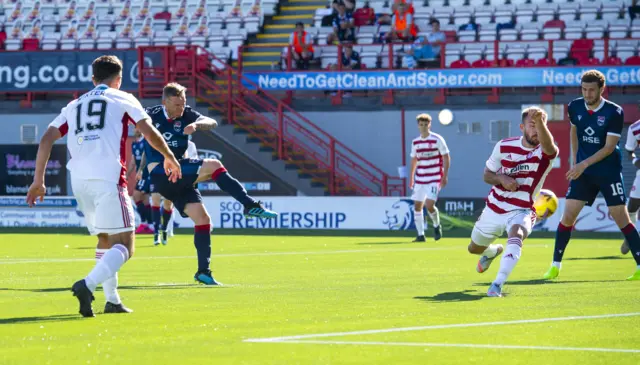 Billy Mckay scores