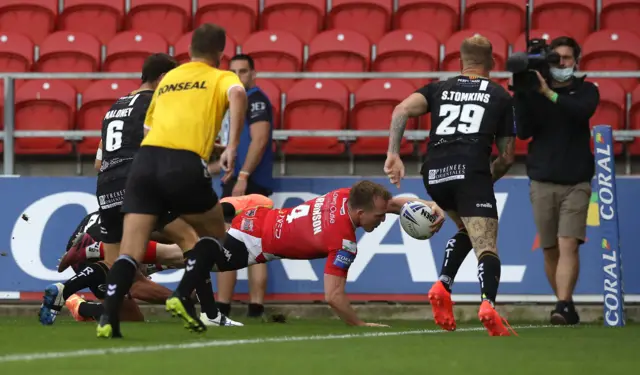 Dan Sarginson scores for Salford