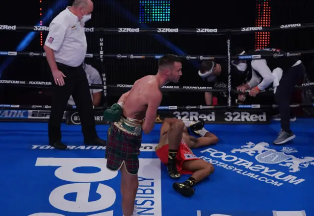 Josh Taylor celebrates after knocking out Apinun Khongsong