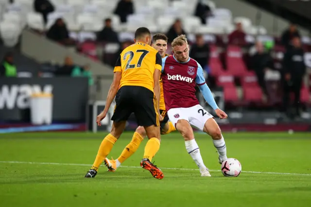 Jarrod Bowen curls home to give West Ham the lead against Wolves