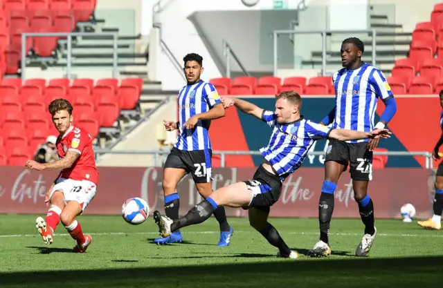 Jamie Paterson scores for Bristol City