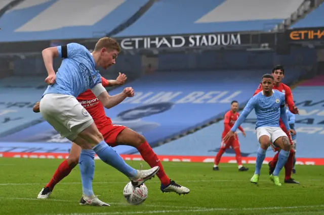 Man City's Kevin de Bruyne in action against Birmingham City