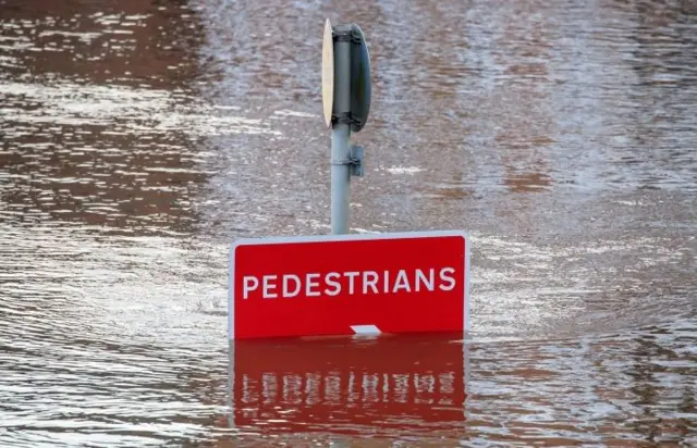 Flooded sign