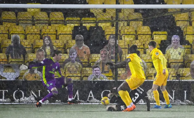 Jay Emmanuel-Thomas levels for Livingston