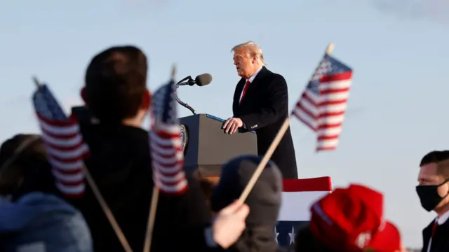 Trump speaks to supporters