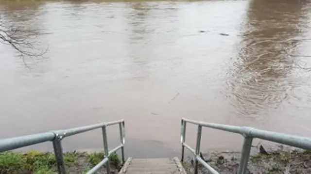 River Mersey water levels rising