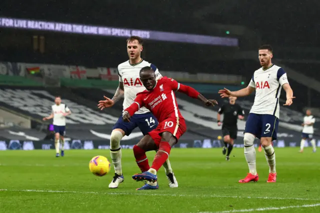 Sadio Mane scores