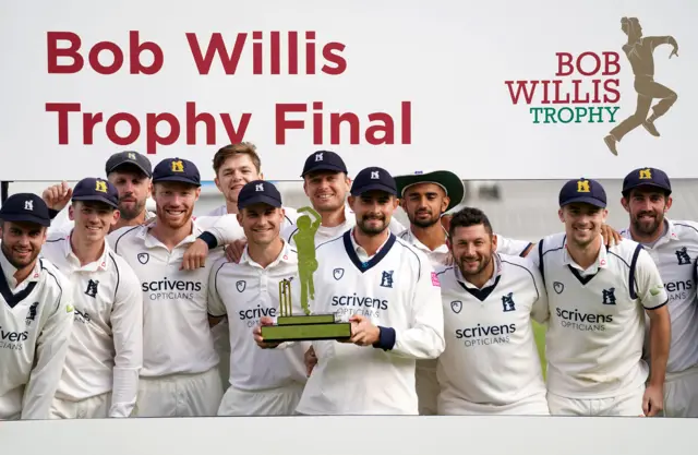 Warwickshire win the Bob Willis Trophy