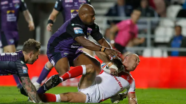 James Roby scores for St Helens