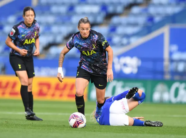 Ria Percival in action for Spurs