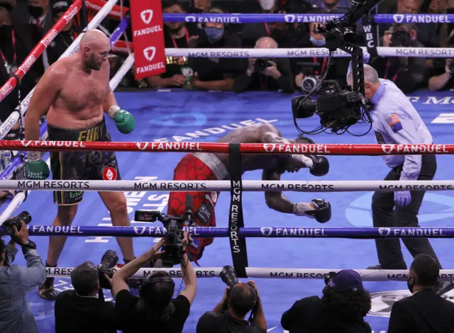 Tyson Fury knocks out Deontay Wilder