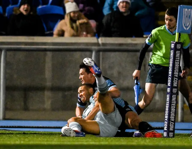 Leinster's Adam Byrne scores a try