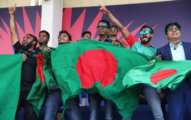 Bangladesh fans