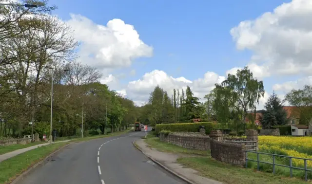 Kiveton Lane, Kiveton Park