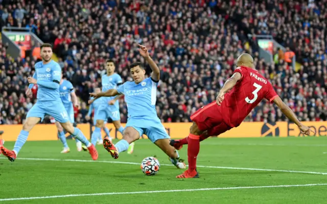 Rodri tackles Fabinho