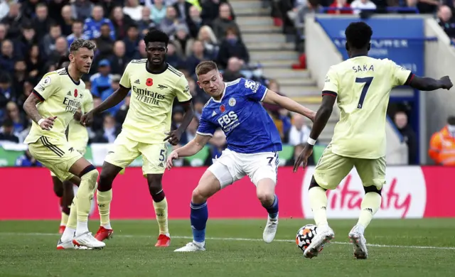 Leicester v Arsenal action shot